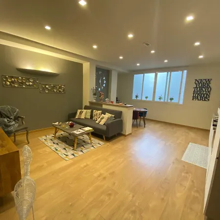 70's Luxury Cavour アパート