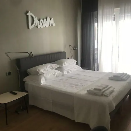 70's Luxury Cavour Апартаменты Бари