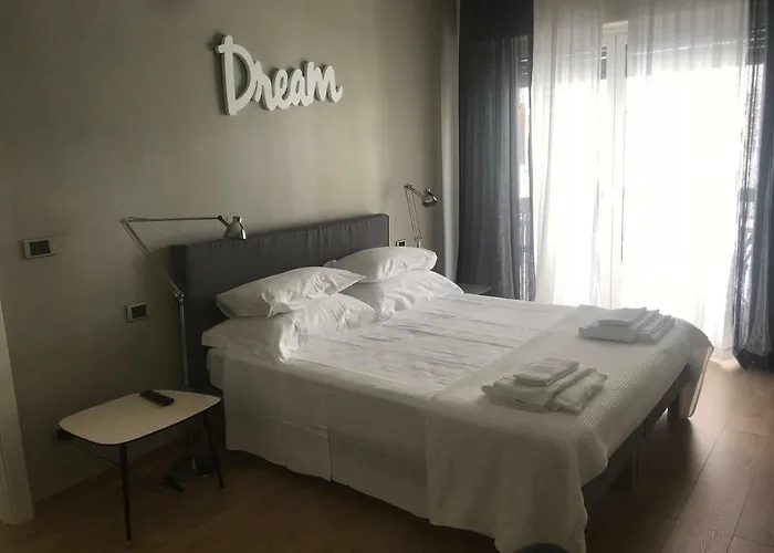 70's Luxury Cavour Apartamento Bari